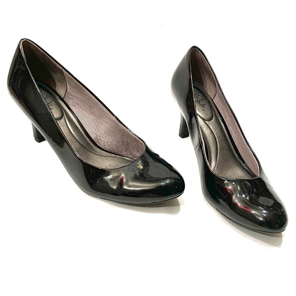 LifeStride Black Patent Heels - Picture 7 of 7